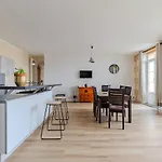 Break In דירה